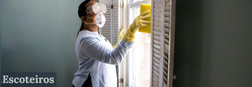 La duración de tus muebles: cómo la limpieza profesional los protege