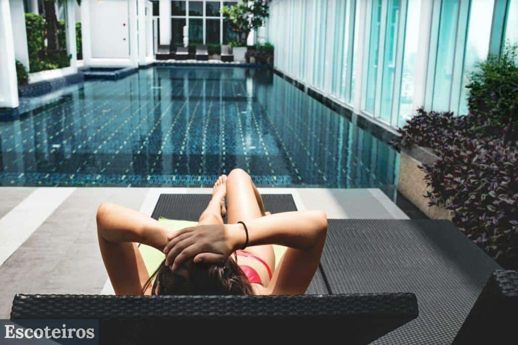 Ventajas piscina de obra vs prefabricada