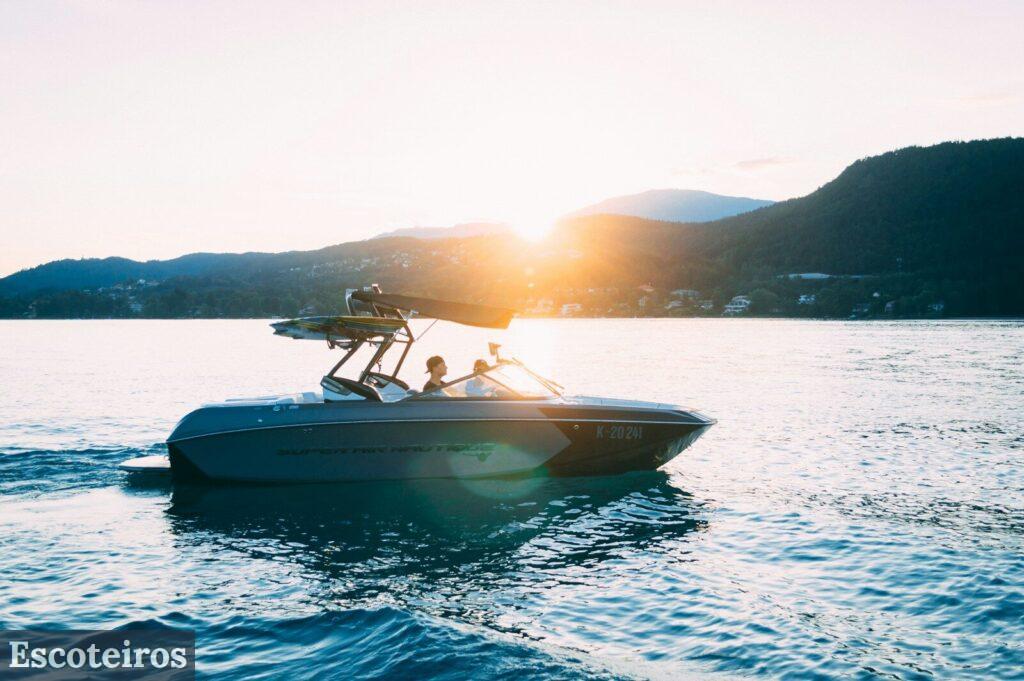 organizar un día especial en pareja o con amigos en el mar